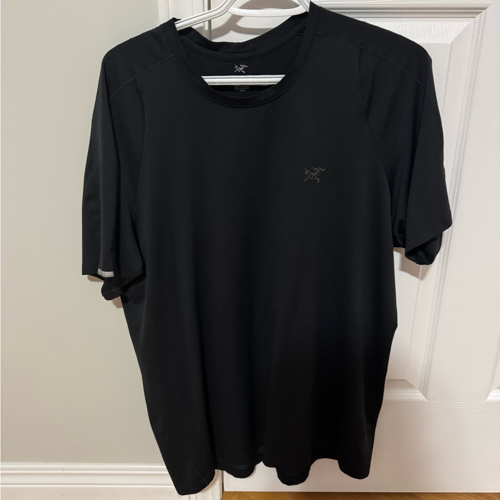 Arc'teryx Black Short Sleeve Tee